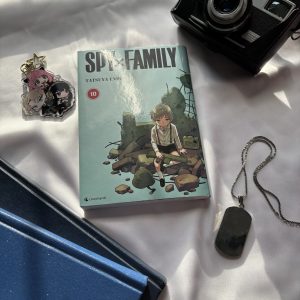 Read more about the article Spy X Family Band 10