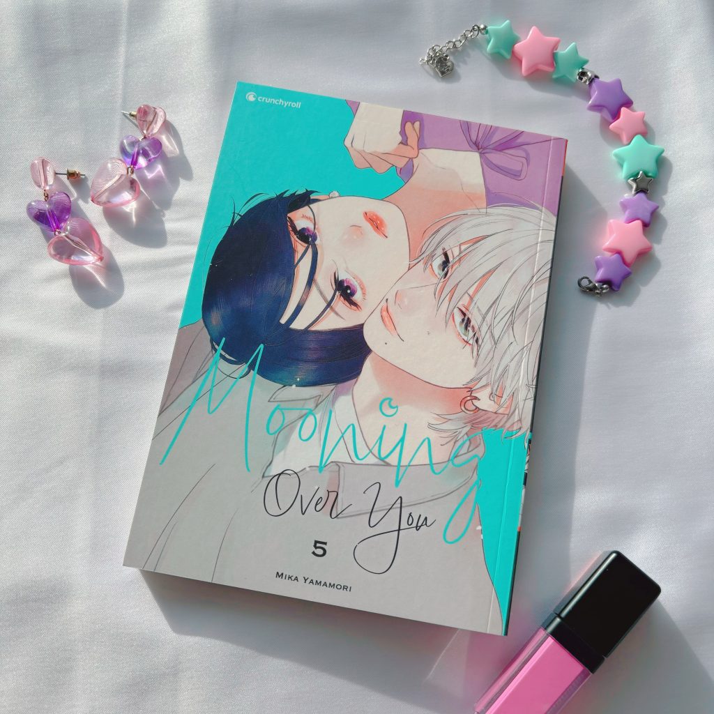 Romance Manga vom Verlag Crunchyroll "Mooning Over You Band 5" Cover